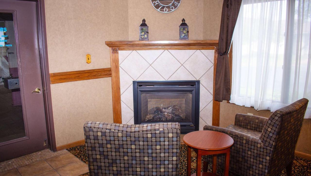 Magnuson Hotel Country Inn Ishpeming Exterior foto